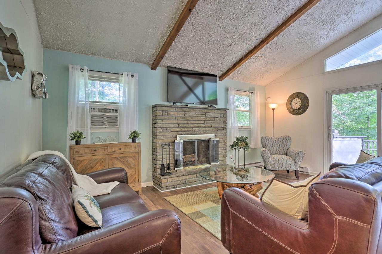Serene Long Pond Home With Game Room And Beach Access! Bagian luar foto