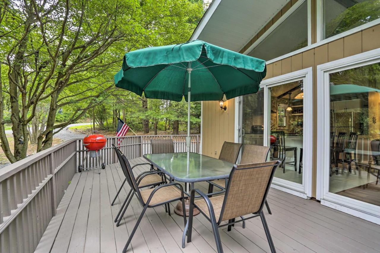 Serene Long Pond Home With Game Room And Beach Access! Bagian luar foto